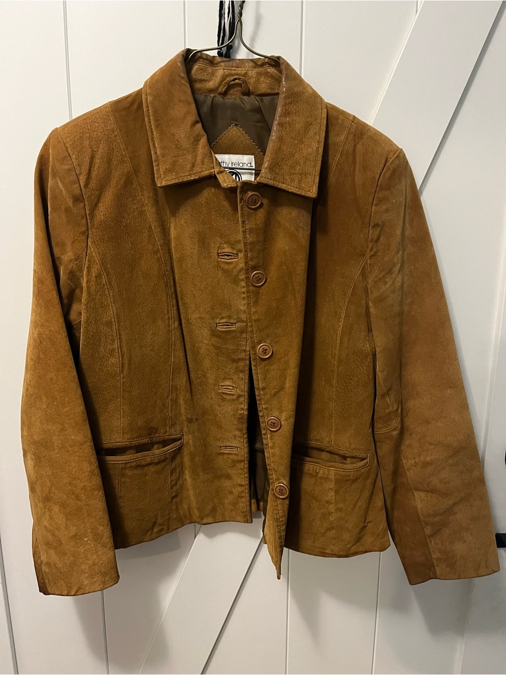Gorgeous real leather Kathy Ireland Suede Button-Front Jacket in Warm Brown